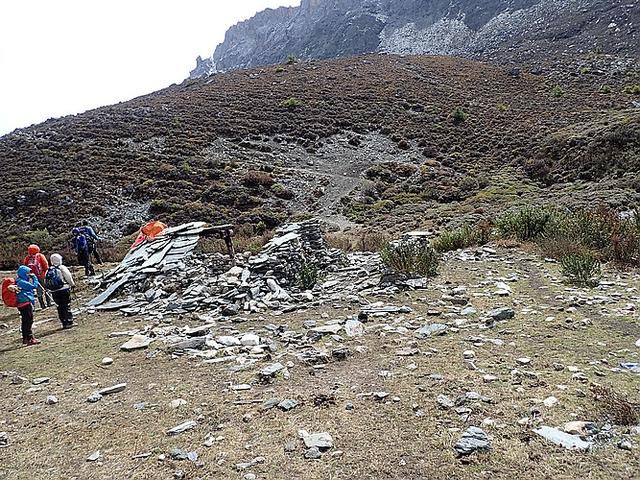 洛克線四川木里亞丁徒步穿越,一生必走的徒步路線