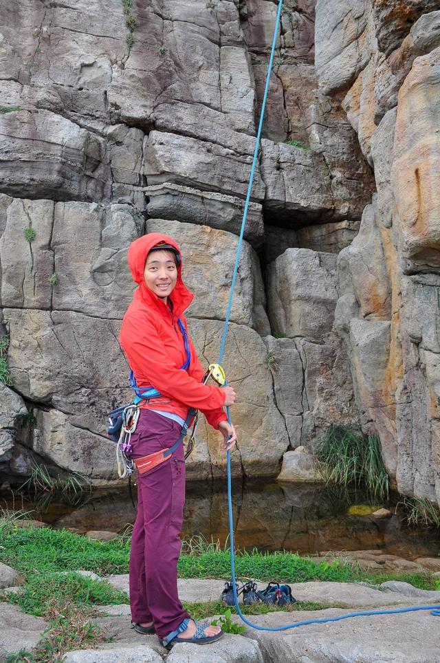 Black Diamond黑鉆輕量軟殼外套實測,四季都能穿的一件軟殼衣