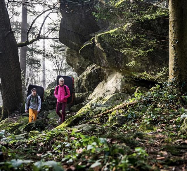 戶外運動中常用的三層穿衣法,不可錯過的穿衣秘笈