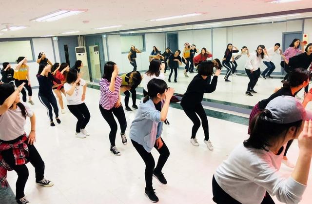 十二星座揭秘,旅游景點推薦指南和喜歡的旅行方式