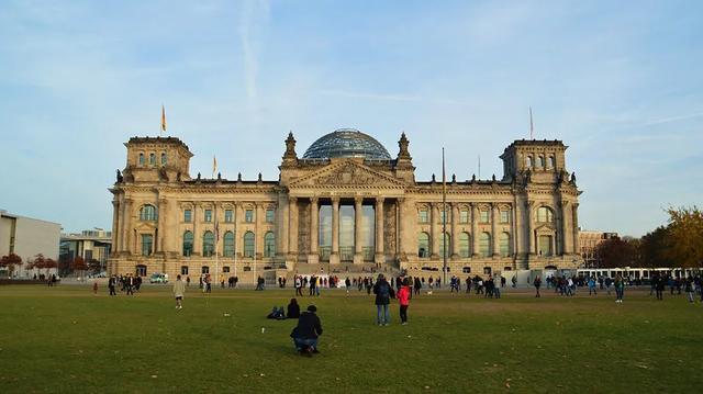 德國柏林自由行,景點、美食交通全攻略,啟程文化歷史之旅!