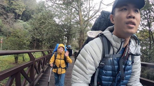 大雨與低溫的考驗,MILLET覓樂羽絨服保暖外套實測