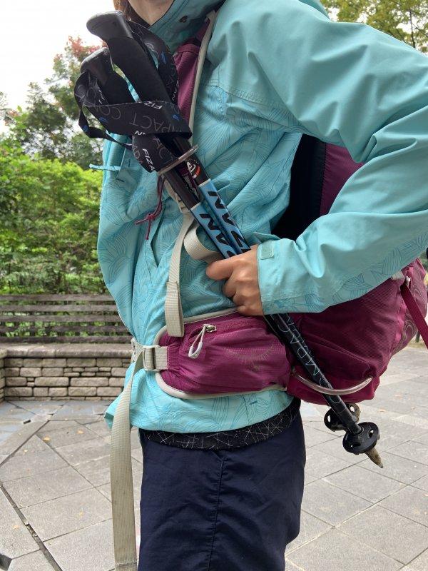 我用過的這款登山杖,FIZAN超輕三節式登山杖實測