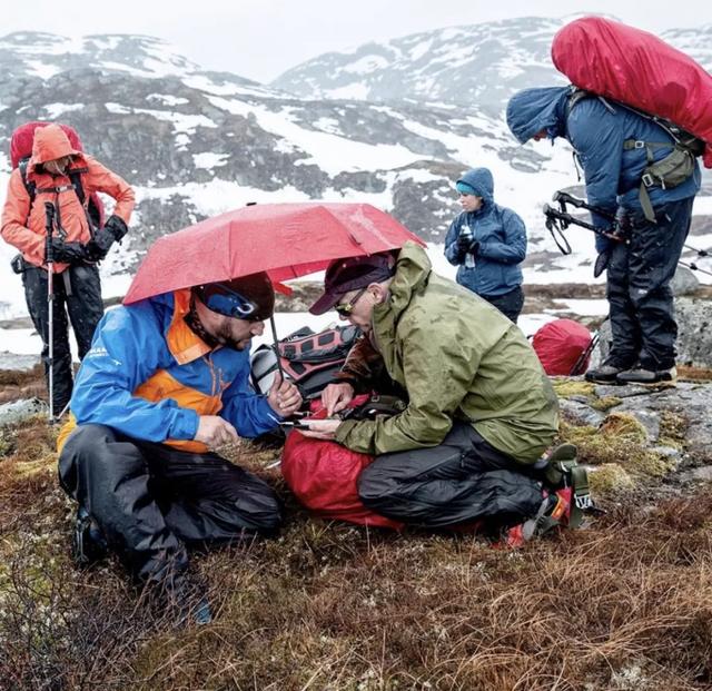 戶外運動中常用的三層穿衣法,不可錯過的穿衣秘笈