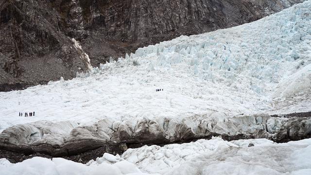 初到新西蘭南島,直升機體驗冰川徒步半日游