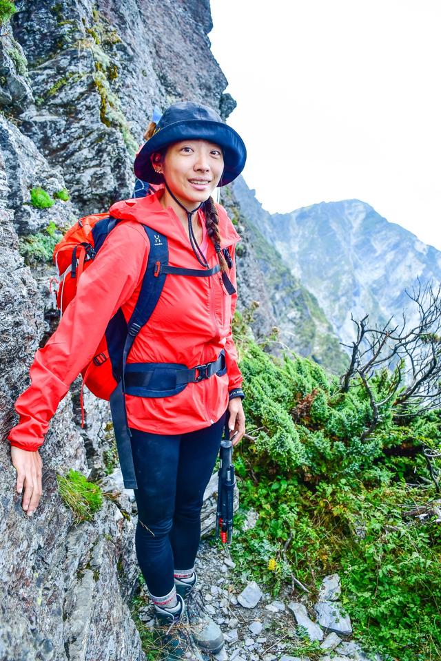 Black Diamond黑鉆輕量軟殼外套實測,四季都能穿的一件軟殼衣