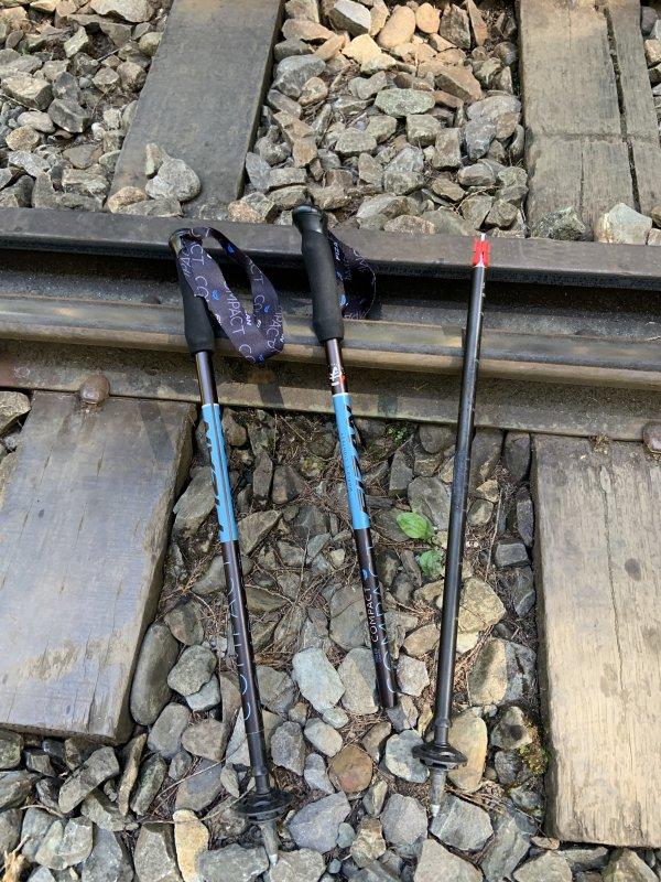 我用過的這款登山杖,FIZAN超輕三節式登山杖實測