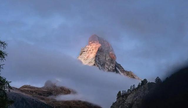瑞士采爾馬特自由行,阿爾卑斯山下的童話(huà)小鎮(zhèn)