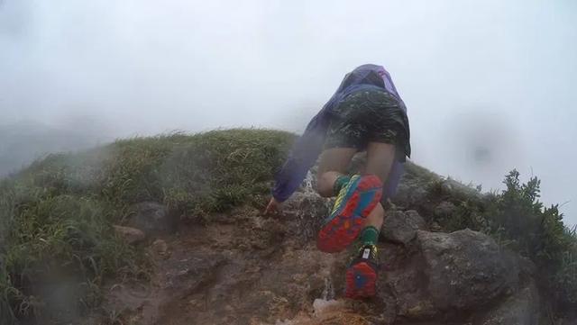 hoka one one越野跑鞋評測,雪地和污泥路面的最佳跑鞋