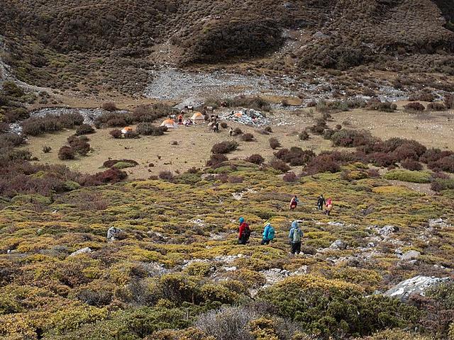 洛克線四川木里亞丁徒步穿越,一生必走的徒步路線