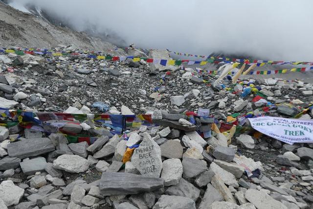 我想去尼泊爾EBC徒步,該先做哪些準備?