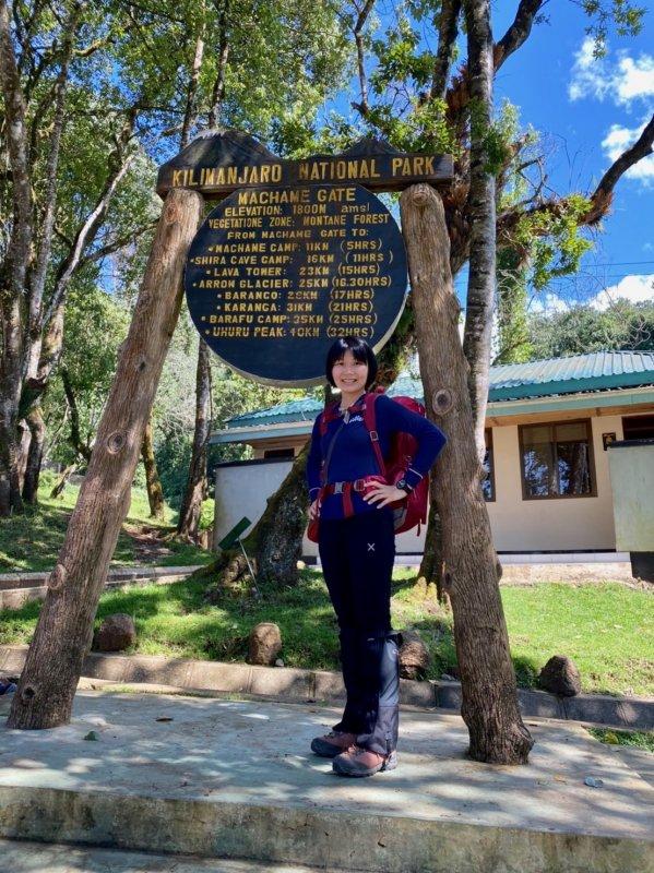 登上非洲之巔乞力馬扎羅山,瑞士Odlo奧遞樂保暖內衣實測