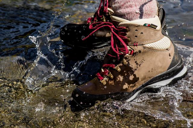 專為女性設計的登山鞋,Zamberlan贊貝拉登山鞋戶外開箱實測
