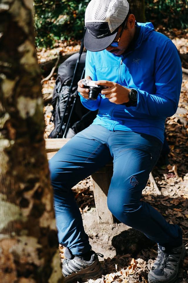 去爬山穿短褲方便還是穿長(zhǎng)褲好?分享兩款戶外速干褲