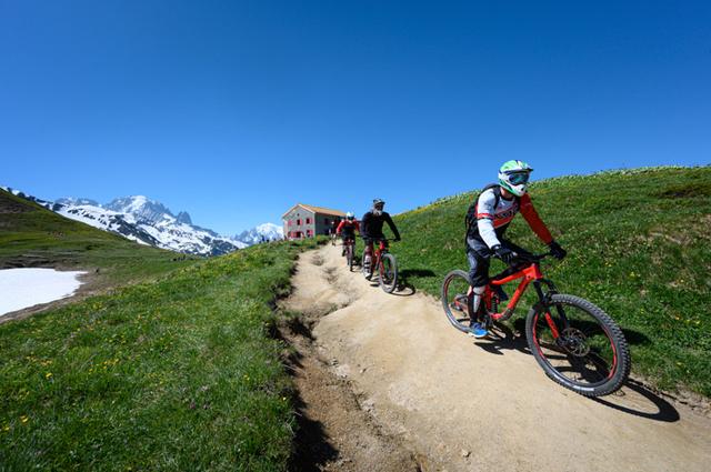 勃朗峰環線TMB徒步之旅,穿越歐洲法意瑞三國