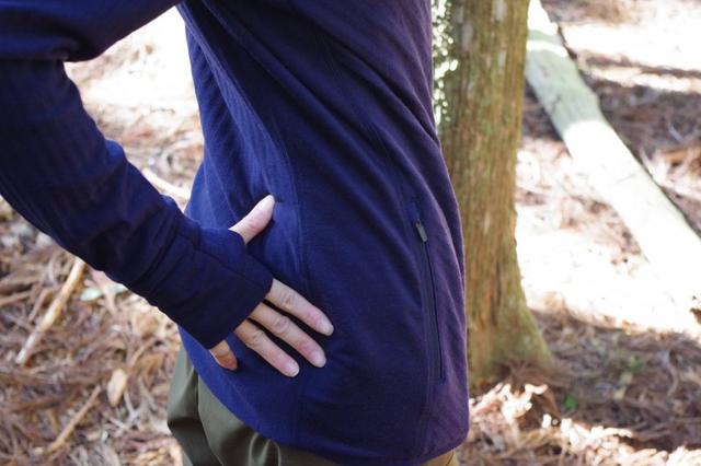 戶外品牌icebreaker拓冰者連帽羊毛保暖外套實測,舒適又保暖