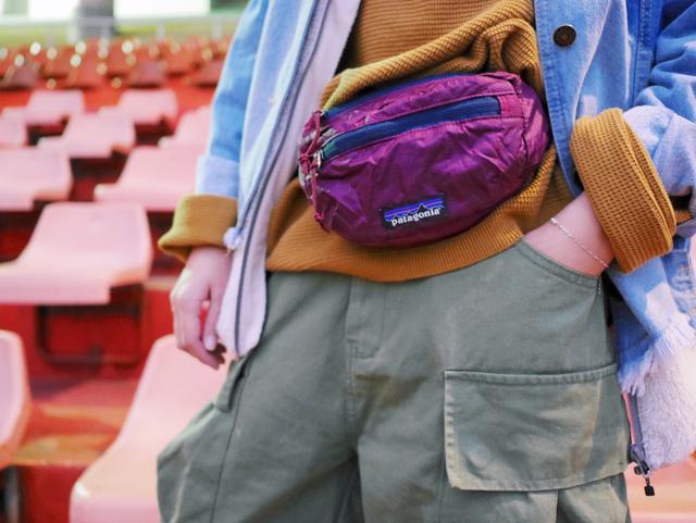 腰包怎么背好看,戶外品牌也可以背出新時尚