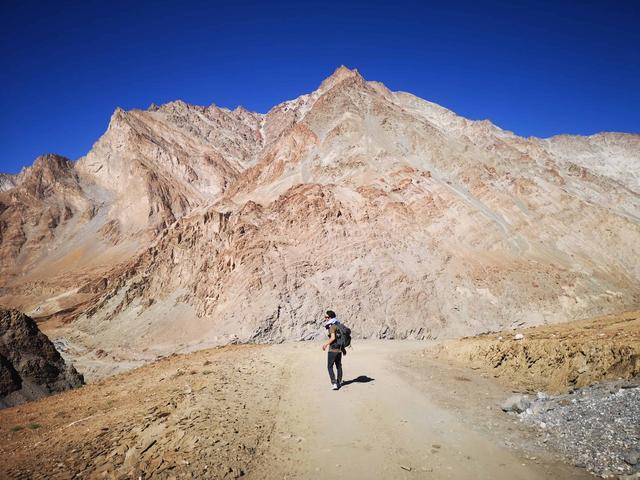 拉達(dá)克,體驗(yàn)“小西藏”馬爾哈山谷徒步之旅