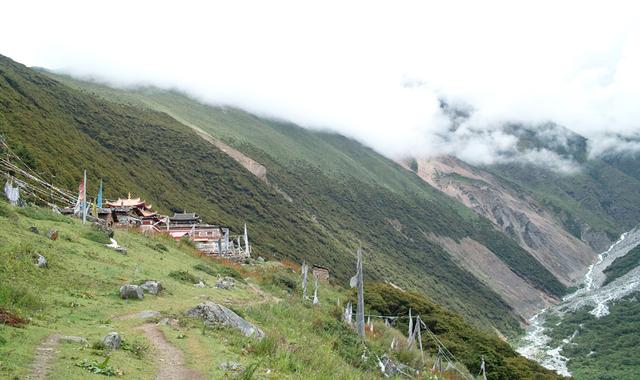四川貢嘎山徒步穿越,一次完美穿越的徒步之旅