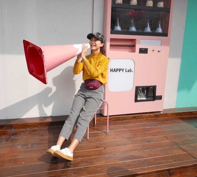 腰包怎么背好看,戶外品牌也可以背出新時尚