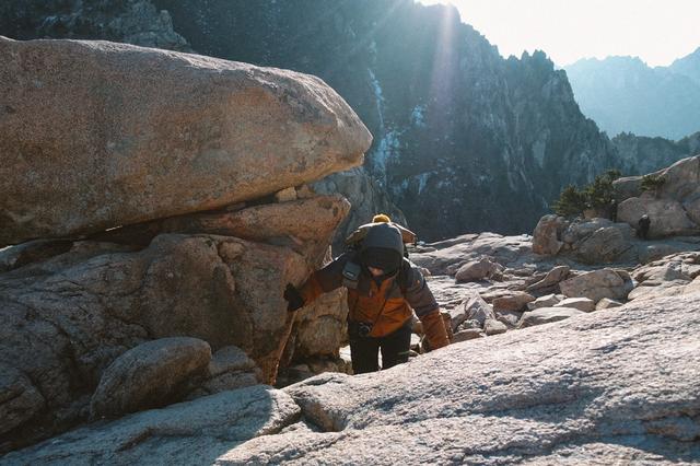 冬天選擇防水保暖三合一沖鋒衣外套?Lafuma三合一沖鋒衣實測