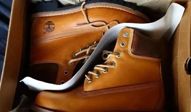 Timberland大黃靴開(kāi)箱,“踢不爛”是一雙好看又好穿的鞋 Timberland大黃靴開(kāi)箱,“踢不爛”是一雙好看又好穿的鞋