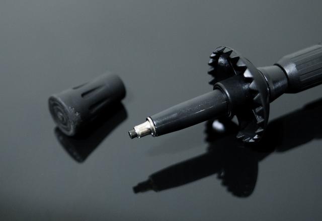 登山杖推薦,可參考我買的這款ASOLO登山杖開箱