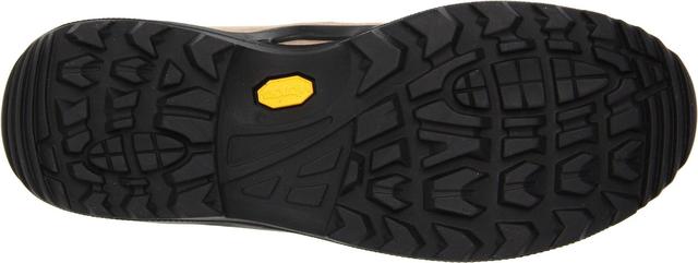 選購戶外裝備,登山鞋是不可不買的最基本裝備