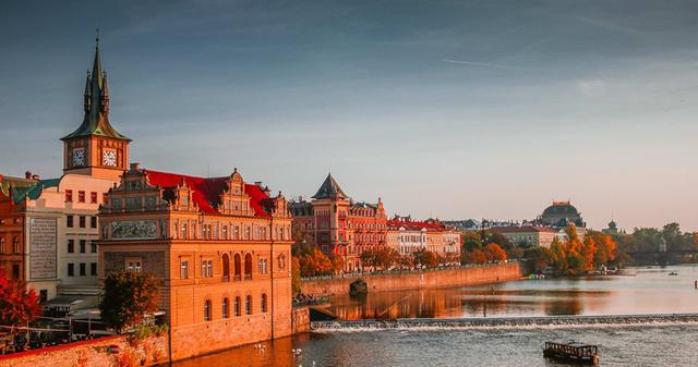 捷克去哪玩?東歐必訪千塔之城、金色布拉格自由行攻略