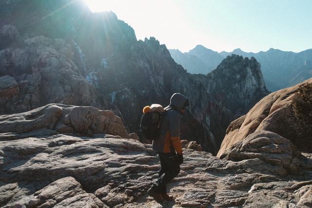 冬天選擇防水保暖三合一沖鋒衣外套?Lafuma三合一沖鋒衣實測