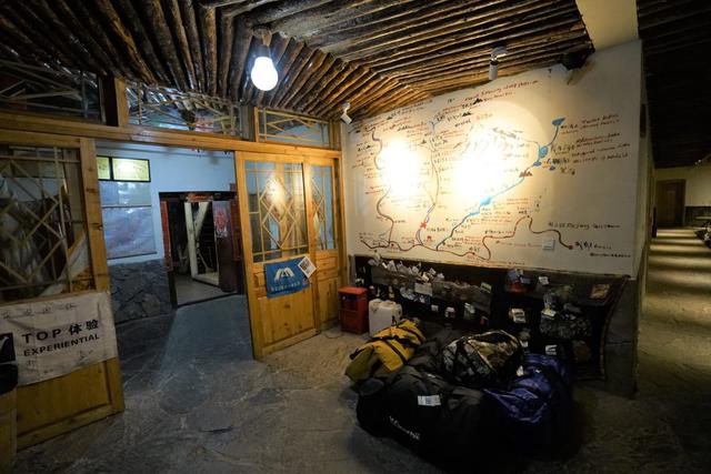 四姑娘雪山攀登,攀駱駝峰的點點記憶