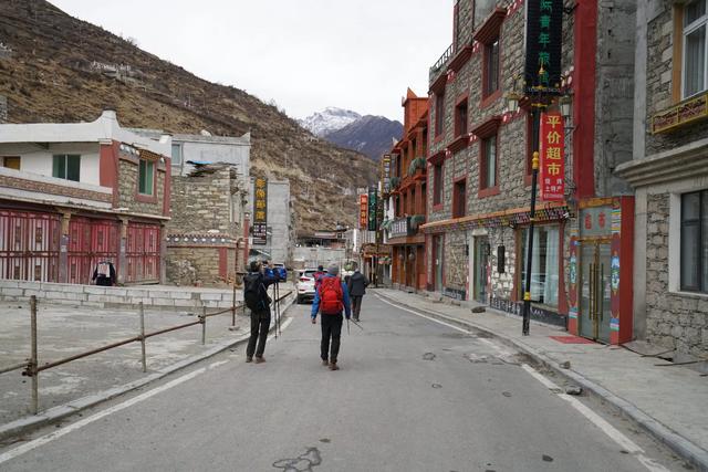 四姑娘雪山攀登,攀駱駝峰的點點記憶