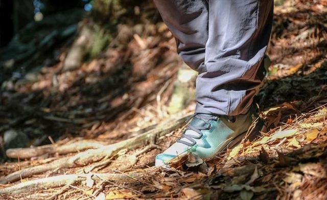 薩洛蒙(Salomon)VAYA中幫防水登山鞋實測,一款女孩專屬戶外鞋