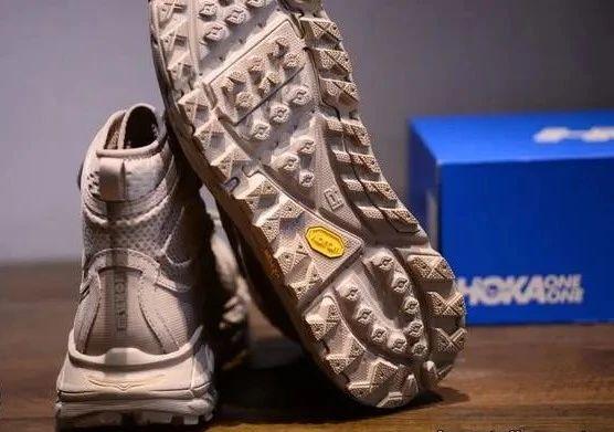 戶外鞋很土?開箱看看這雙Hoka one one好不好看