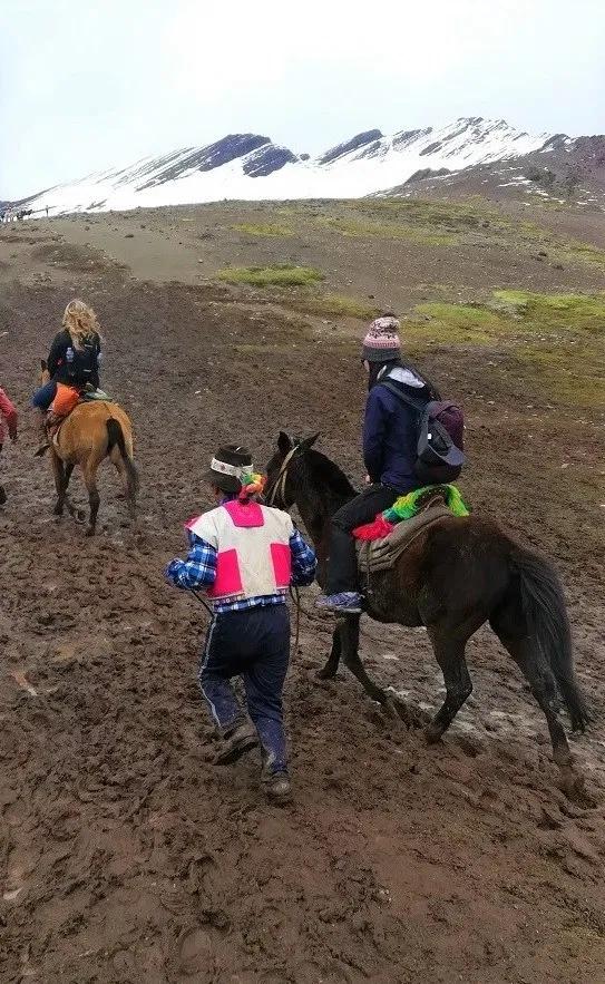 秘魯戶外旅行,行走在海拔5000米的彩虹山