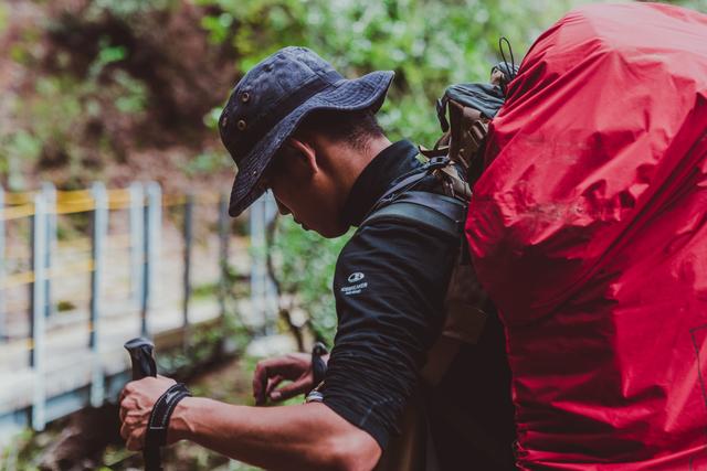 戶外穿的速干衣,如何挑選適合自己的排汗衣?