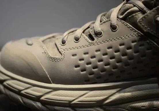 戶外鞋很土?開箱看看這雙Hoka one one好不好看