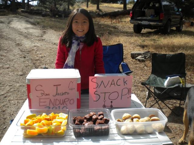 全長(zhǎng)3500公里沿途經(jīng)過(guò)105個(gè)城鎮(zhèn),荒野求生者的阿帕拉契亞小徑