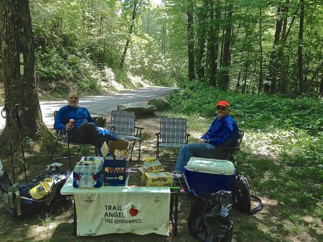 全長(zhǎng)3500公里沿途經(jīng)過(guò)105個(gè)城鎮(zhèn),荒野求生者的阿帕拉契亞小徑