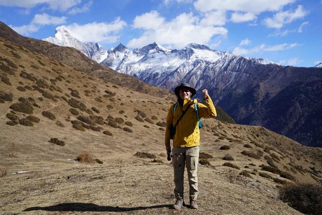 四姑娘雪山攀登,攀駱駝峰的點點記憶