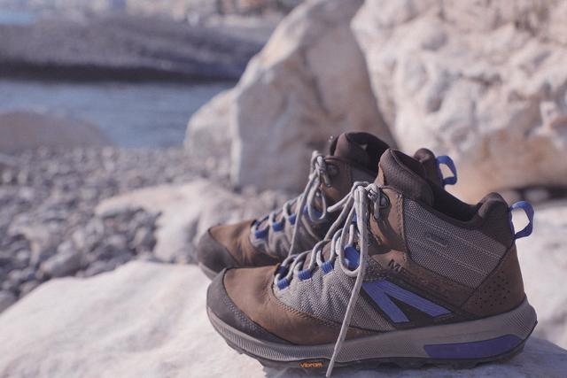 穿著Merrel(邁樂)戶外鞋陪著我上山下海,一雙即能滿足旅途上不同需求