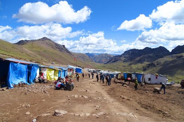 海拔5200米的秘魯彩虹山,看著就想去走一遍