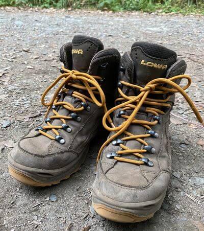 什么樣的登山鞋好?Lowa戶外登山鞋實穿測評分享