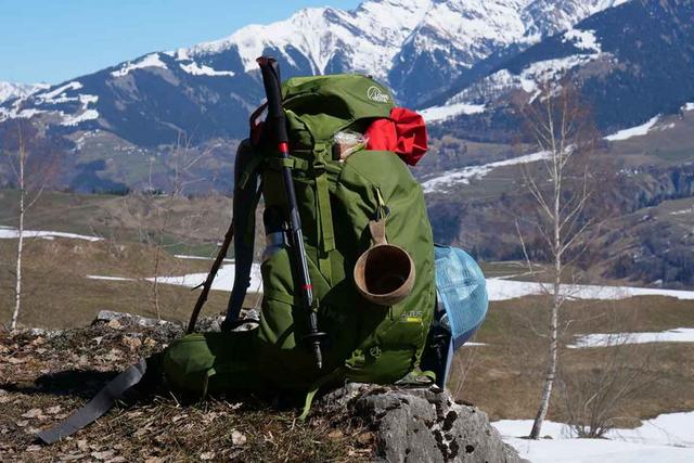 我是新手,第一次參加戶外登山活動前該如何準備?