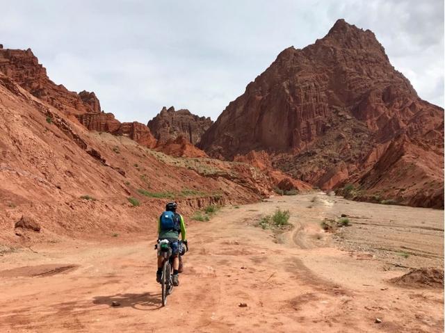新疆獨庫公路騎行攻略,來一場說走就走的旅行