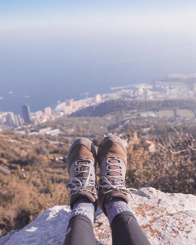 穿著Merrel(邁樂)戶外鞋陪著我上山下海,一雙即能滿足旅途上不同需求