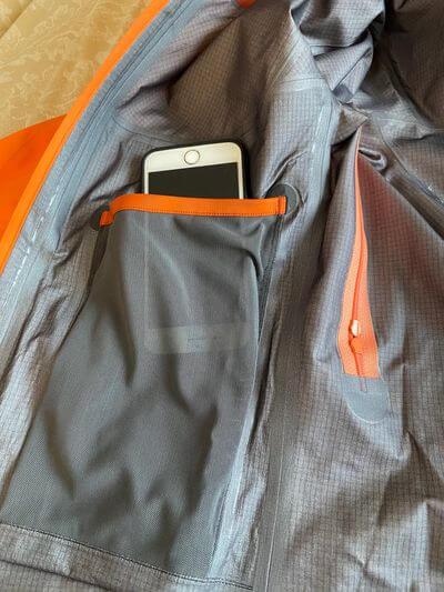 穿它就對了,始祖鳥Arc’teryx Alpha SV硬殼沖鋒衣實測