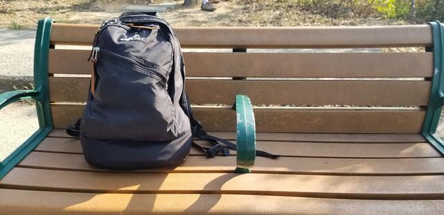 爬山要帶什么裝備?整理了以下建議放入背包的裝備