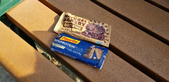 爬山要帶什么裝備?整理了以下建議放入背包的裝備