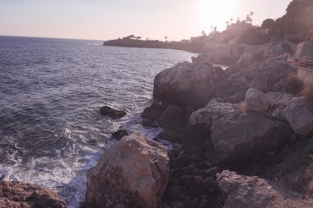 穿著Merrel(邁樂)戶外鞋陪著我上山下海,一雙即能滿足旅途上不同需求